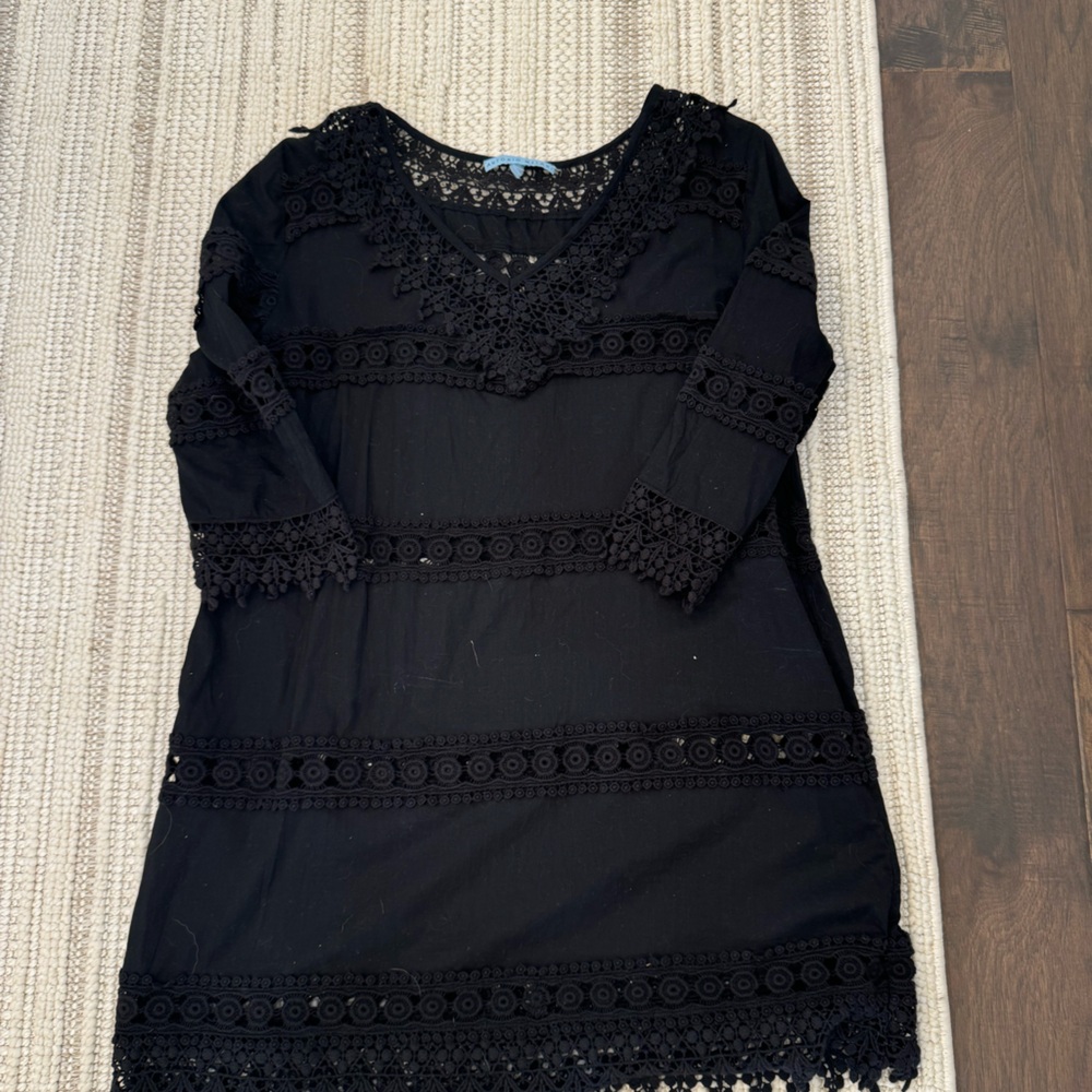 Antonio Melani size large coverup euc
